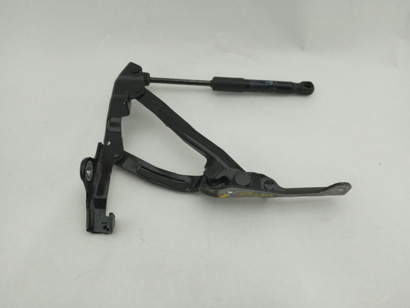 Toyota GR86 Pair Of Trunk Hinges