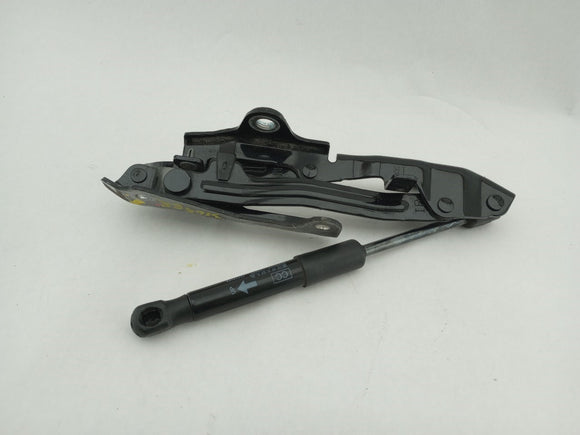 Toyota GR86 Pair Of Trunk Hinges