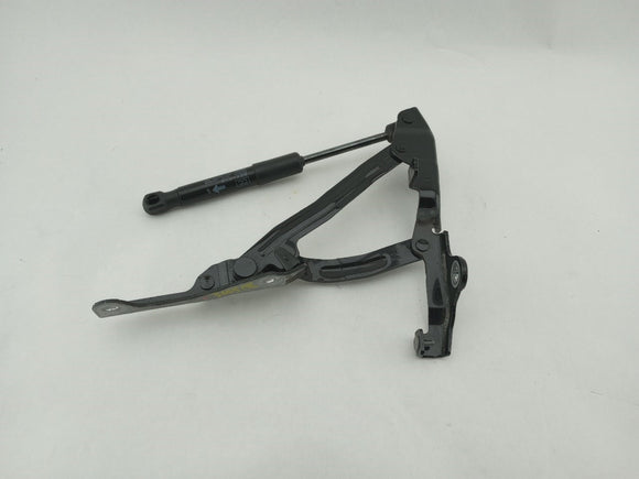Toyota GR86 Pair Of Trunk Hinges