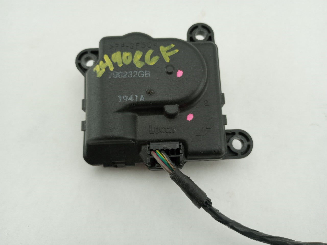 Jeep Liberty Set Of 2 AC Air Vent Flap Actuators