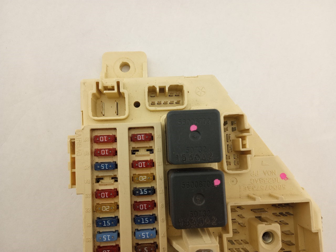 Jeep Cherokee **AS IS** Engine Fuse Box