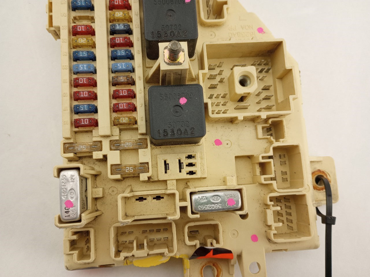 Jeep Cherokee **AS IS** Engine Fuse Box