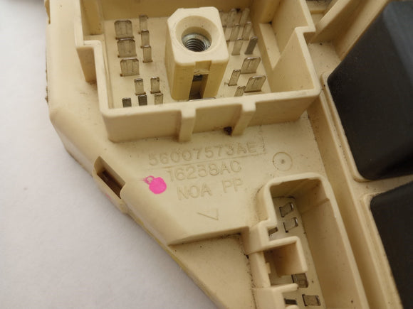 Jeep Cherokee **AS IS** Engine Fuse Box