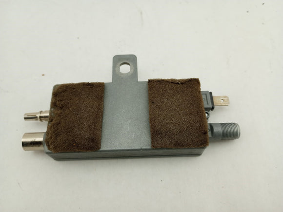 Mercedes SLK320 Radio Antenna Amplifier