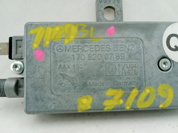 Mercedes SLK320 Radio Antenna Amplifier