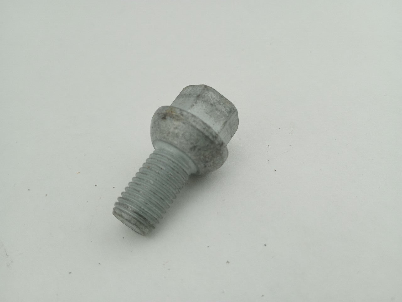 Mercedes SLK320 Set Of 5 Spare Wheel Lug Nuts