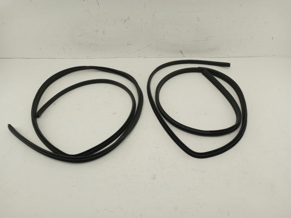 Toyota GR86 Pair Of Front Door Weatherstrip Seal Moldings