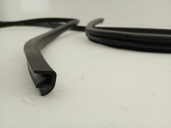 Toyota GR86 Pair Of Front Door Weatherstrip Seal Moldings