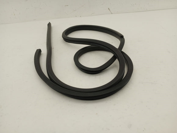Toyota GR86 Pair Of Front Door Weatherstrip Seal Moldings