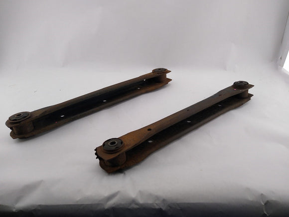 Chevrolet Camaro Pair Of Rear Lower Control Arms