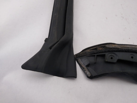 Toyota GR86 Passenger Right Door Window Molding