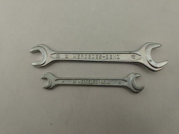 Mercedes SLK320 Emergency Spare Tire Tool Kit