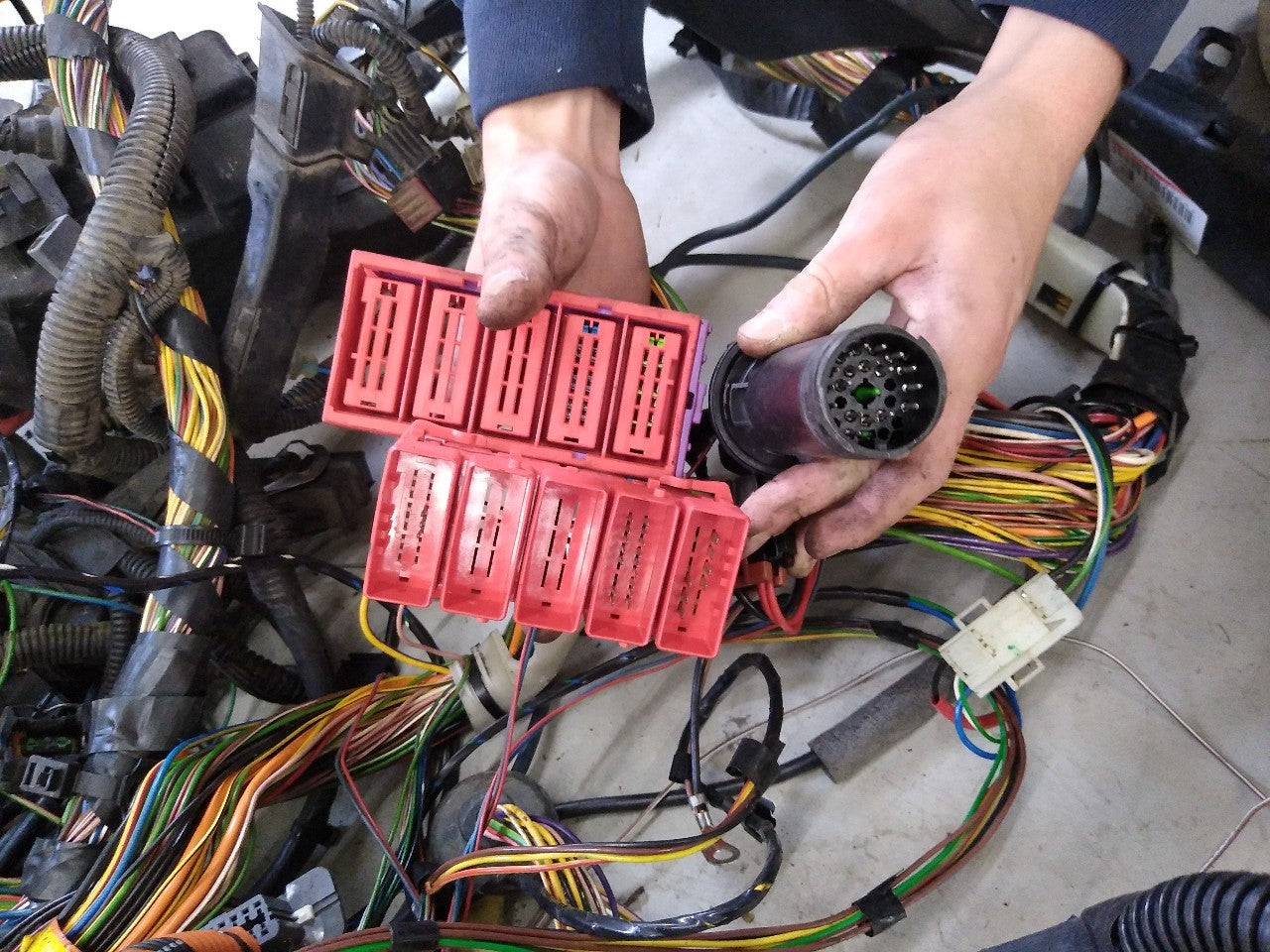 Volvo 850 Engine Wire Harness