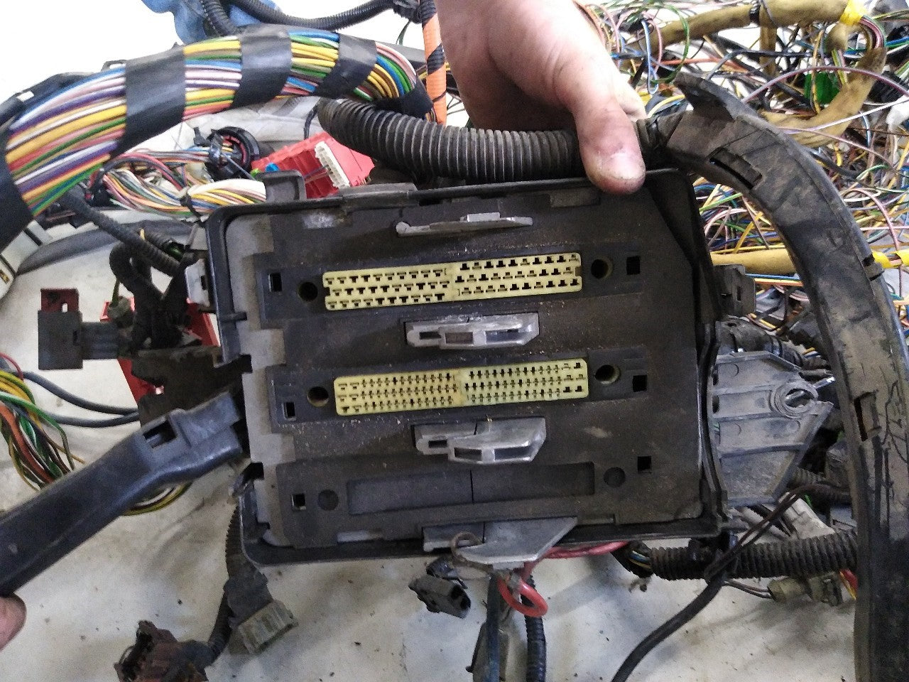 Volvo 850 Engine Wire Harness