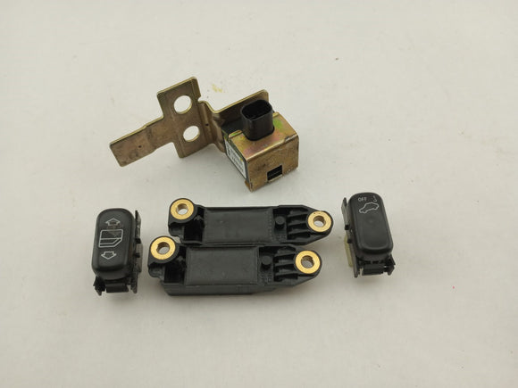 Mercedes SLK320 Set Of Body Sensors And Switches