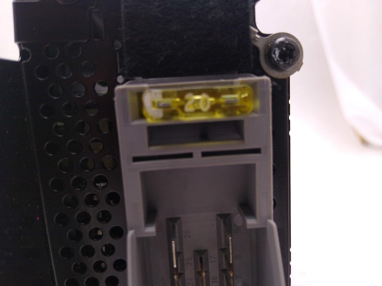 Mercedes SLK230 Radio Audio Amplifier