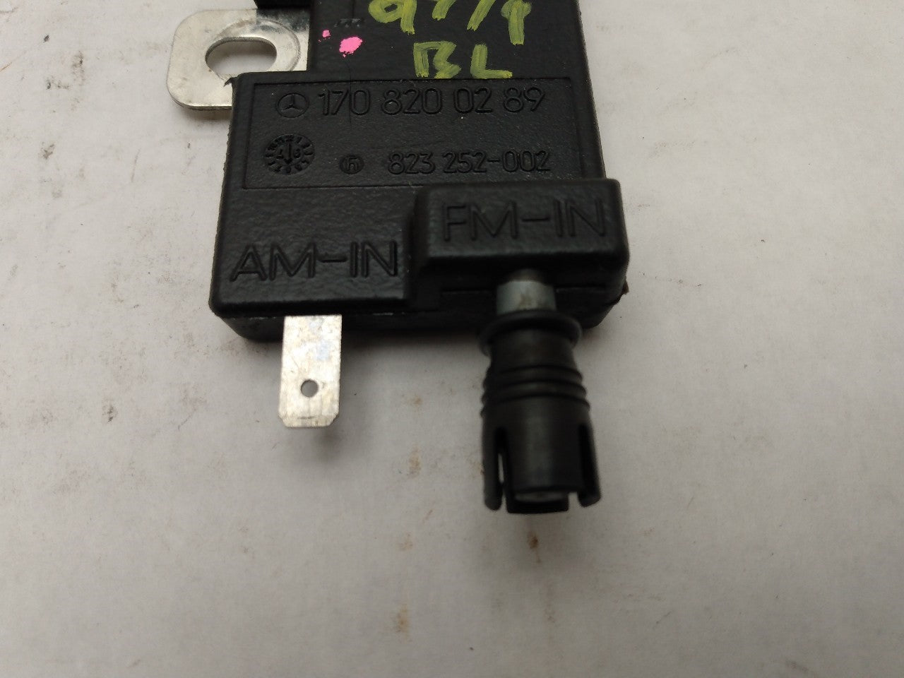 Mercedes SLK230 Junction Splitter Antenna