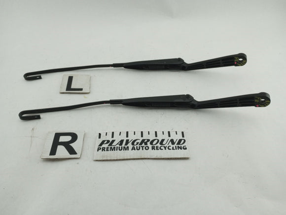Mercedes SLK230 Pair Of Windshield Wiper Arms