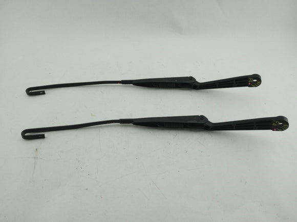 Mercedes SLK230 Pair Of Windshield Wiper Arms