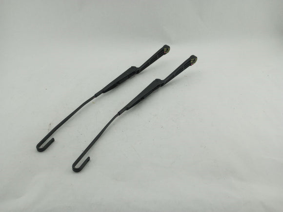 Mercedes SLK230 Pair Of Windshield Wiper Arms