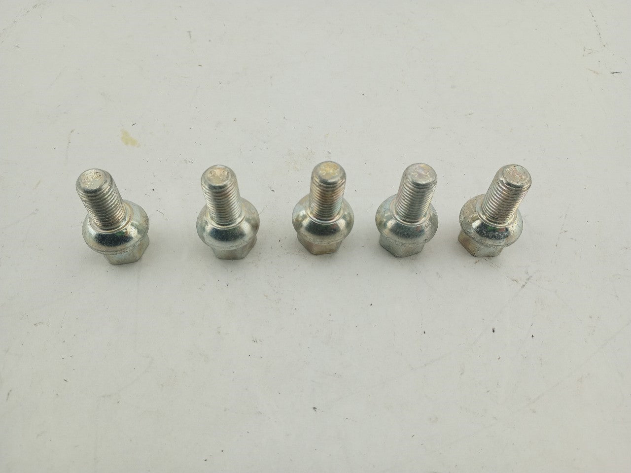 Mercedes SLK230 Set Of 5 Spare Wheel Lug Nuts