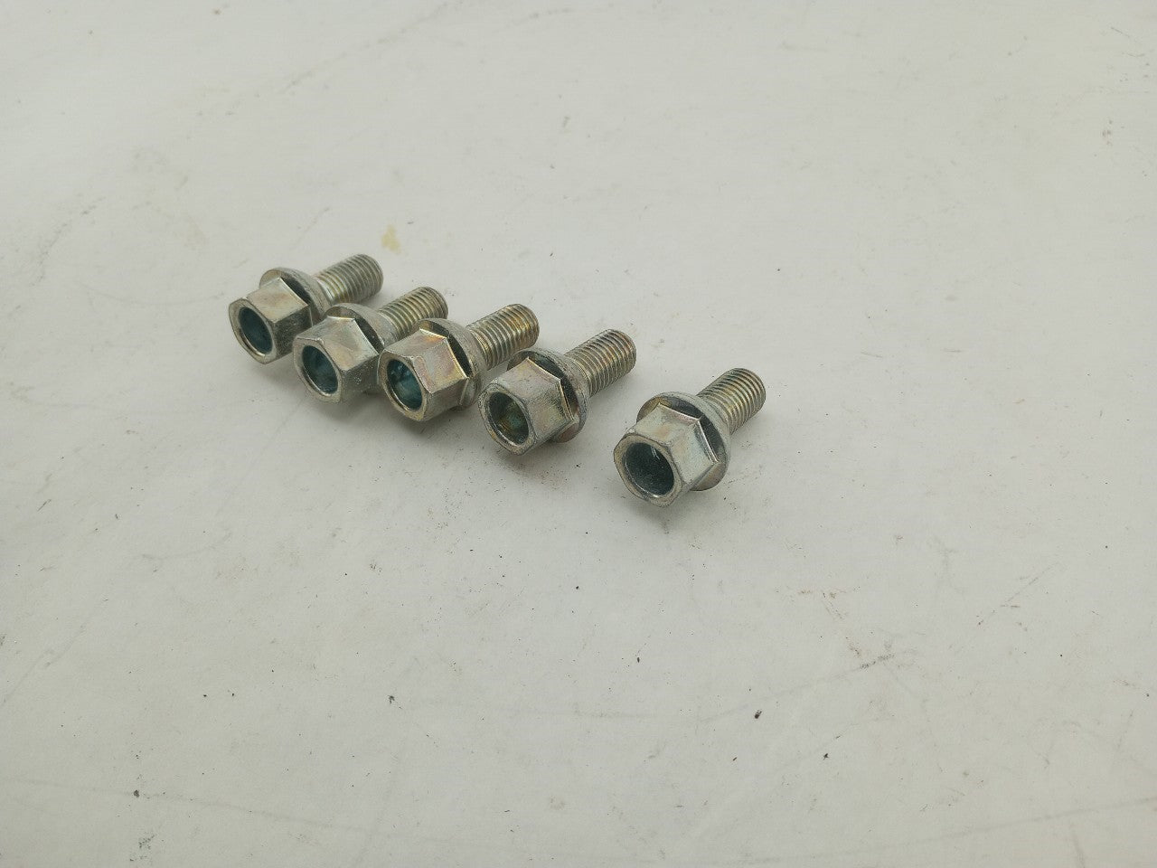Mercedes SLK230 Set Of 5 Spare Wheel Lug Nuts