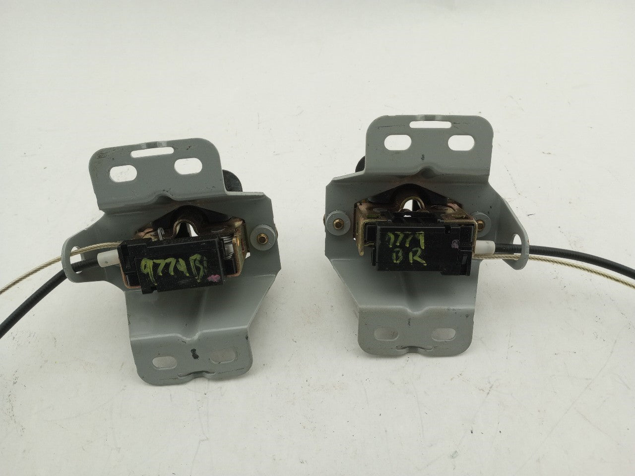 Mercedes SLK230 Pair Of Rear Trunk Latch Lock Release