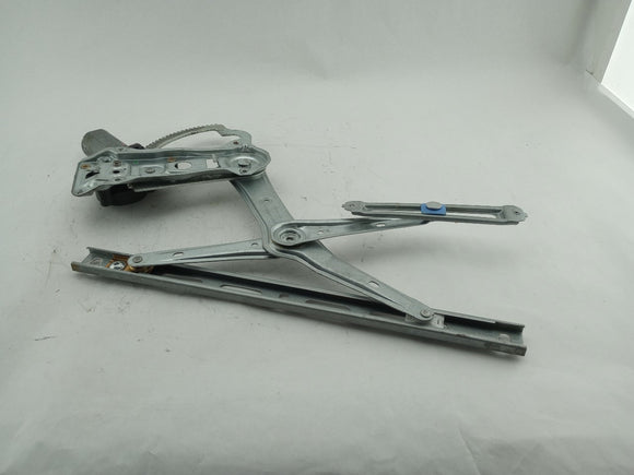 Mercedes SLK230 Passenger Right Front Door Window Regulator