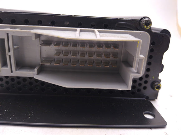 Mercedes SLK320 Radio Audio Amplifier