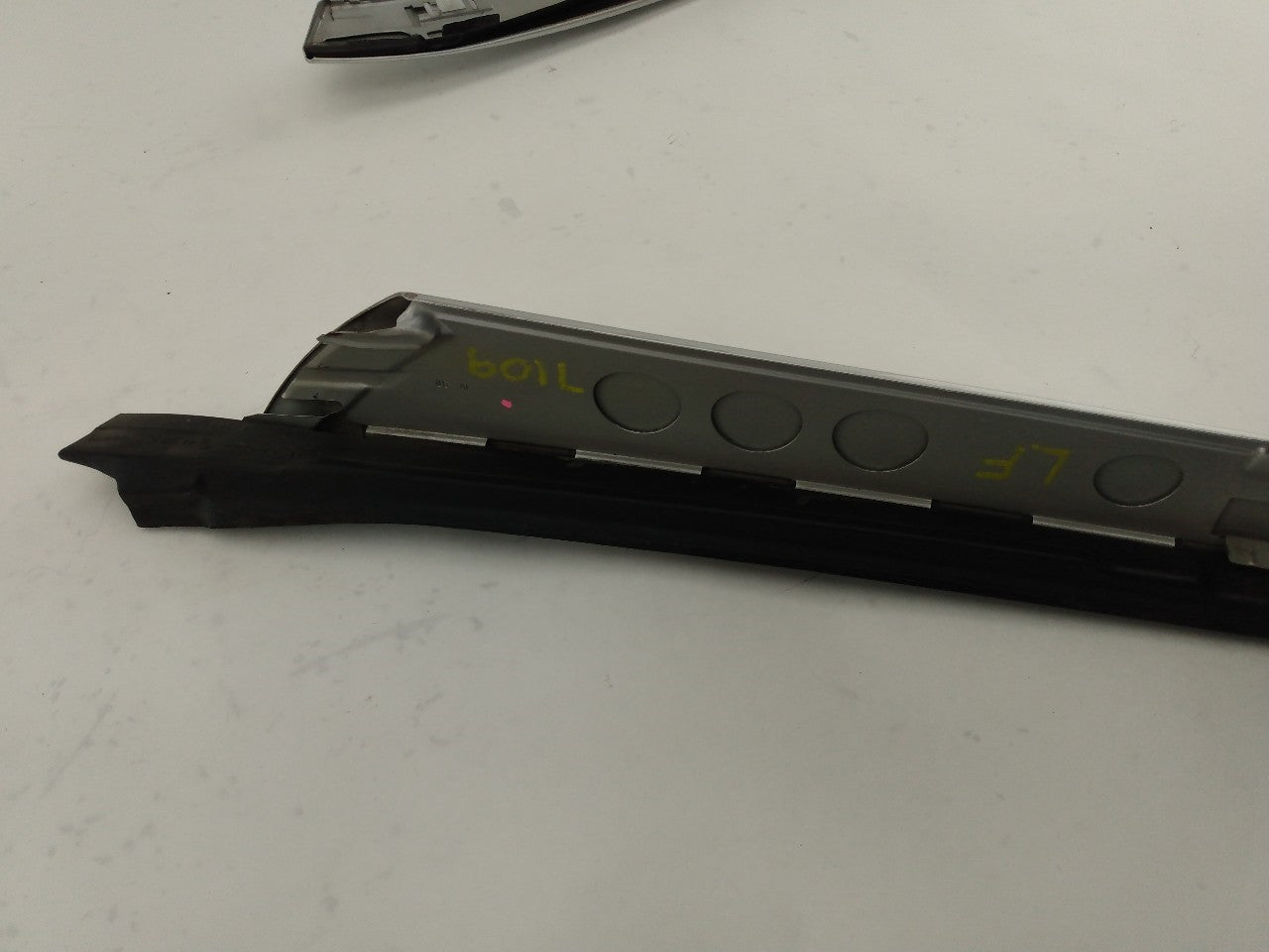 Mercedes SLK320 Pair Of Exterior A Pillar Trims