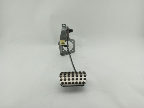 Mercedes SLK320 Brake Pedal