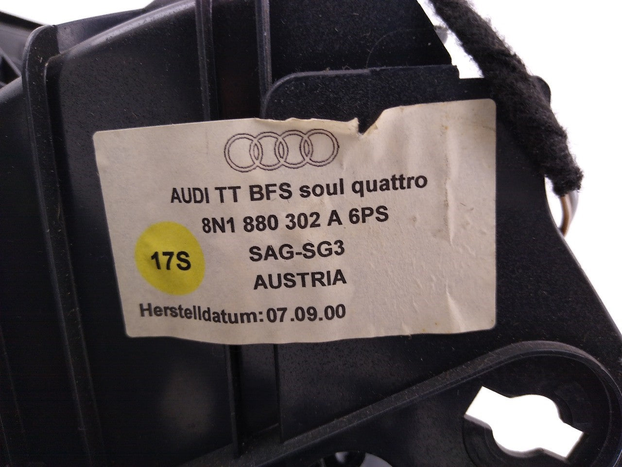 Audi TT **AS IS**Glove Box