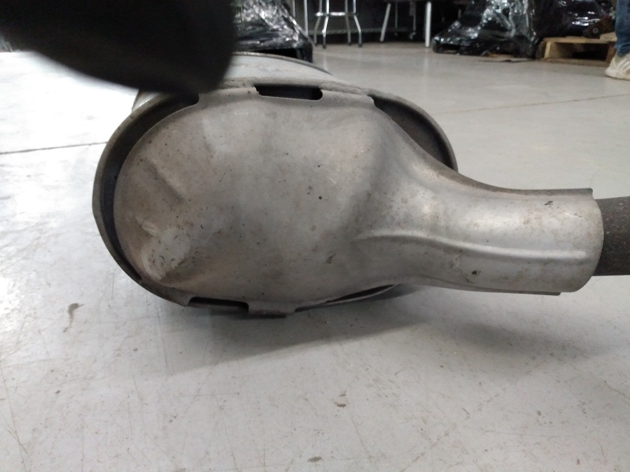 Mercedes SLK230 Exhaust Muffler Pipe