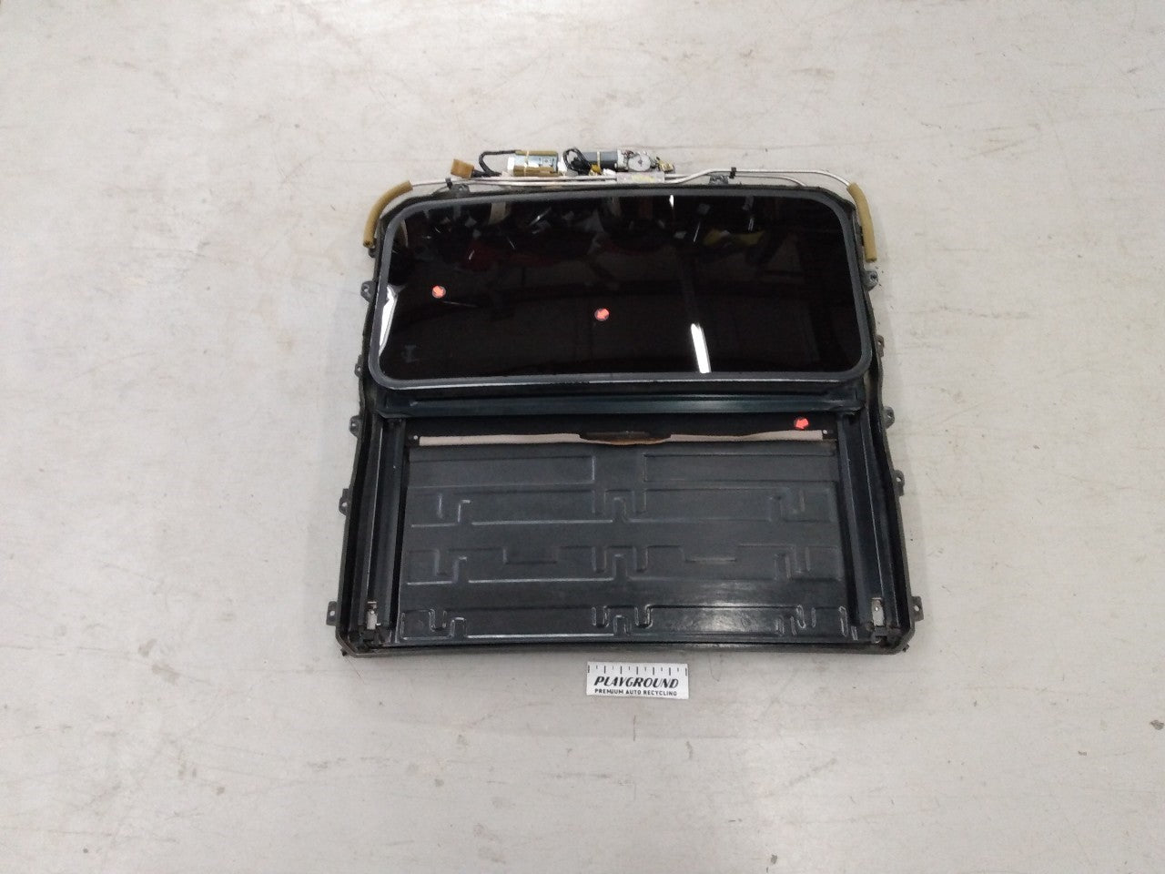 Lexus SC400 Sun Roof Assembly