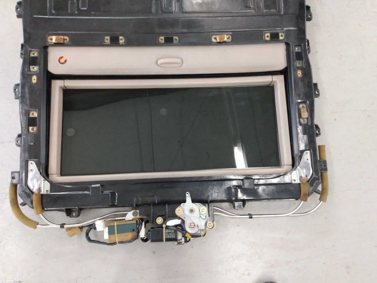 Lexus SC400 Sun Roof Assembly