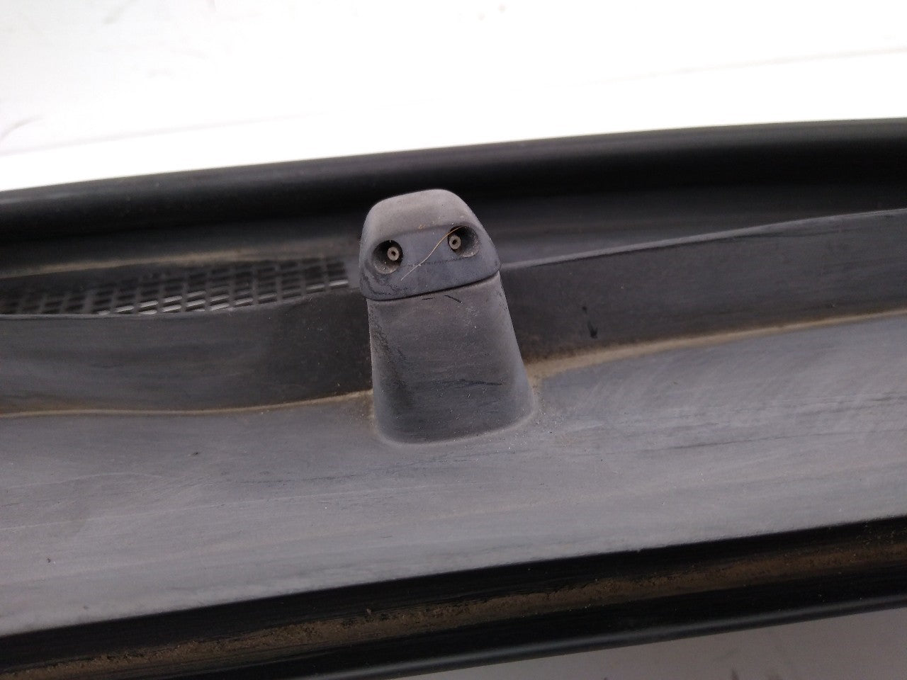 Mercedes SLK320 Windshield Cowl Vent Panel