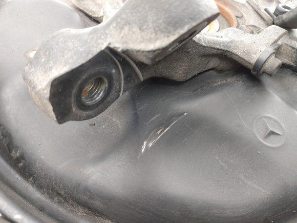 Mercedes SLK320 Passenger Right Rear Spindle Knuckle Hub