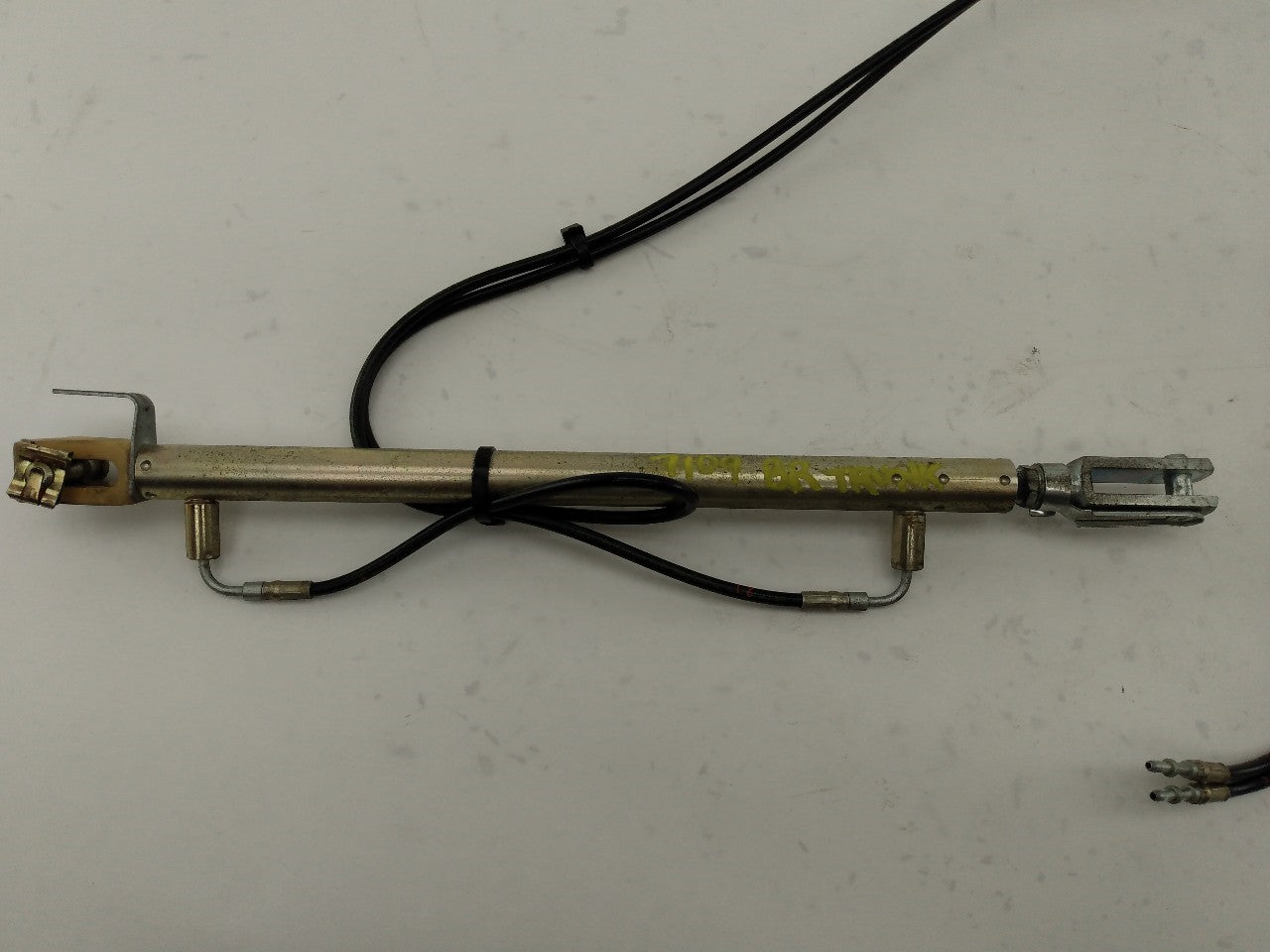 Mercedes SLK320 Pair Of Trunk Lid Cylinders