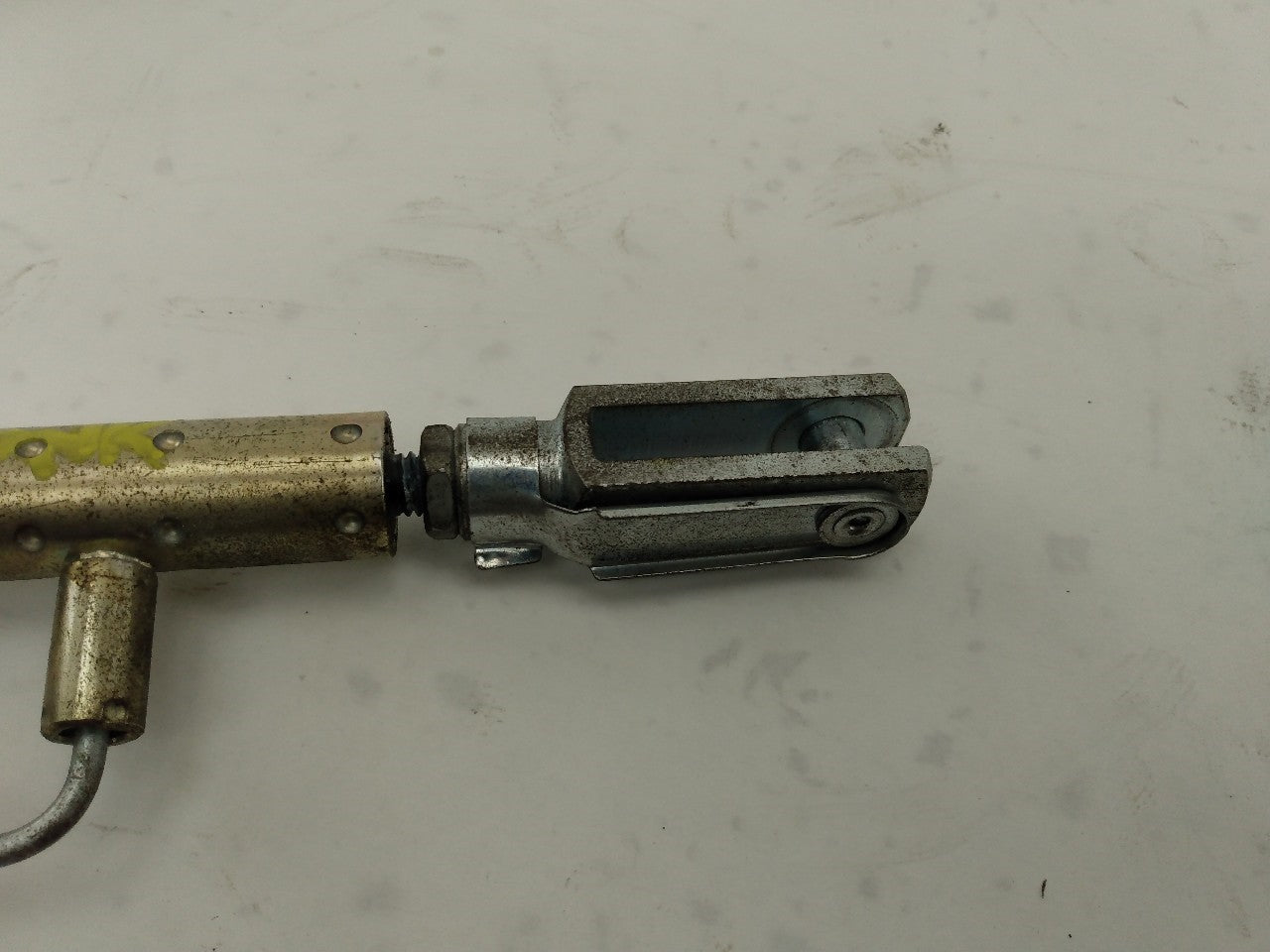 Mercedes SLK320 Pair Of Trunk Lid Cylinders
