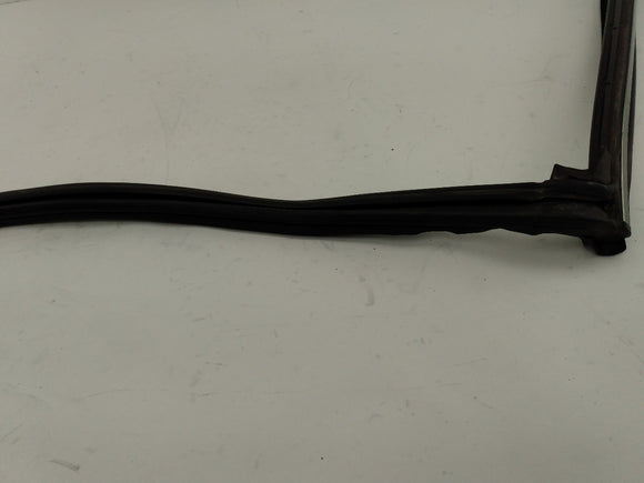 Mercedes SLK320 Front Center Convertible Top Seal