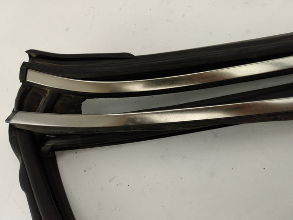 Mercedes SLK320 Front Center Convertible Top Seal