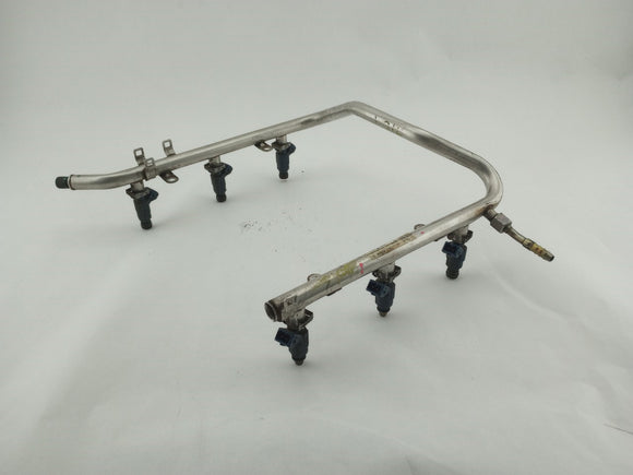 Mercedes SLK320 Fuel Rail With Injectors