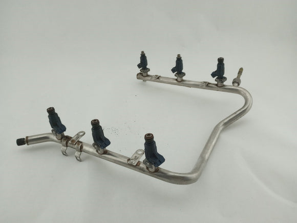Mercedes SLK320 Fuel Rail With Injectors