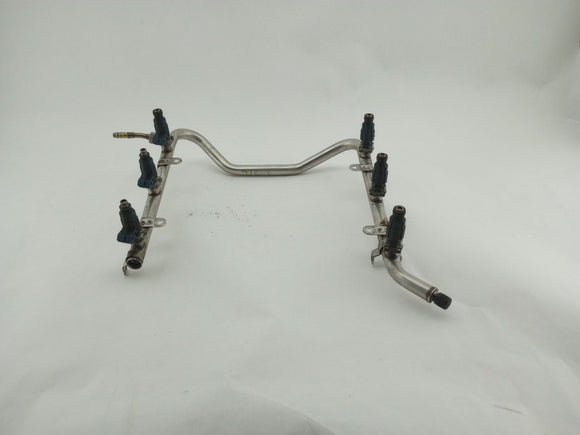 Mercedes SLK320 Fuel Rail With Injectors