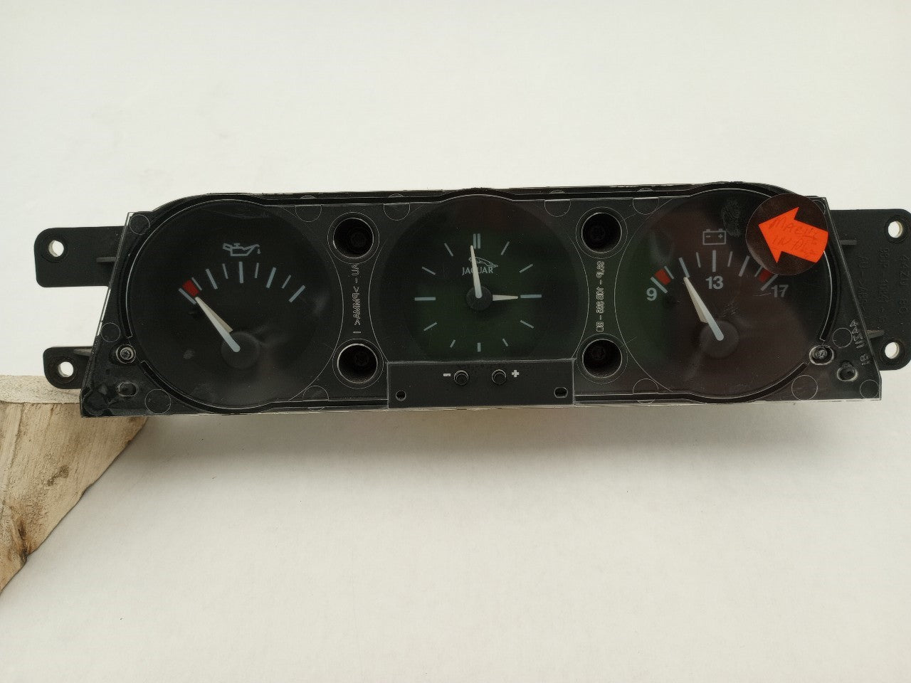 Jaguar XK8 Oil Pressure & Battery Clock Gauge Cluster