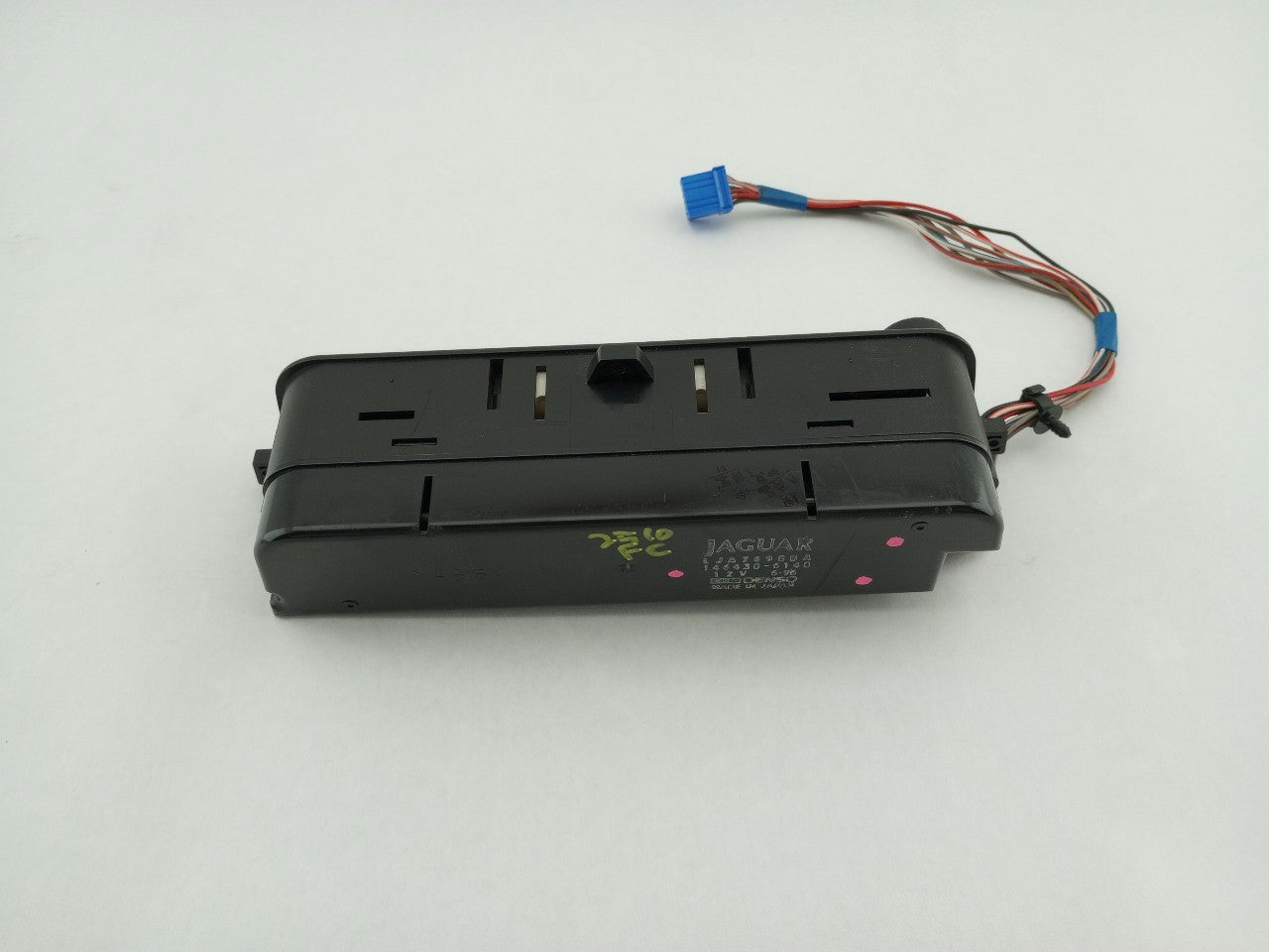Jaguar XK8 Climate Control Switch