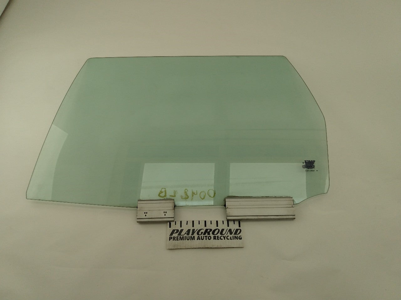 Volvo V70 Driver Left Rear Door Window Glass