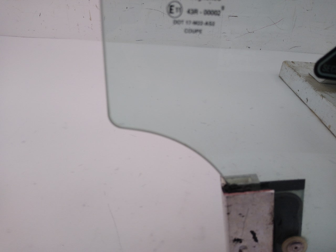 Jaguar XK8 Passenger Right Front Door Window Glass