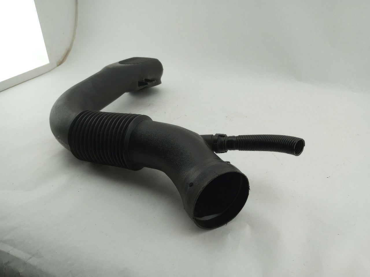Jaguar XK8 Air Intake Pipe
