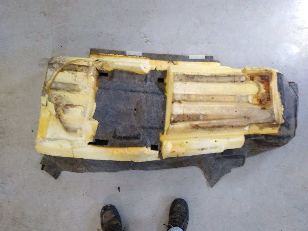 Jaguar XK8 Passenger Right Front Carpet Liner Trim - 0